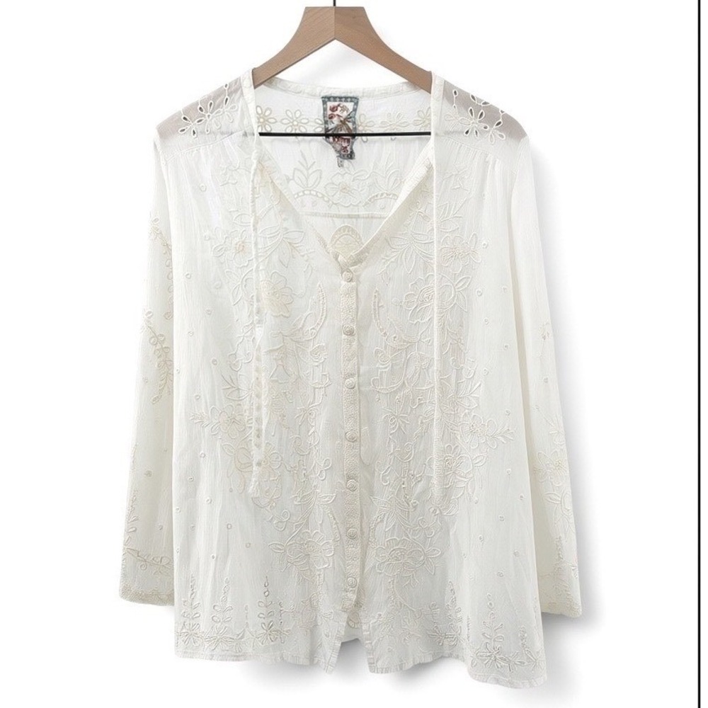 Johnny Was Embroidered Eyelet Blouse Womens Medium White Boho Peasant Top Chic